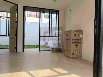 DI SEWAKAN RUMAH CENDANA SPARK LIPPO CIKARANG !