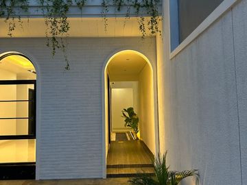 DIJUAL RUMAH BARU GRESS PURIMAS REGENCY 2 MASTER BEDROOM ROW 3MOBIL SURABAYA TIMUR
