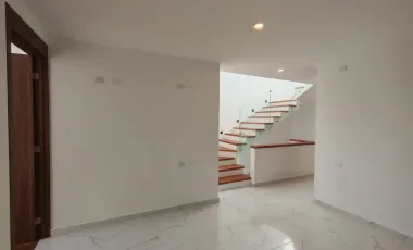 Casa en Venta en Lomas de Angelopolis Zona Azul, Excelente Ubicación con Acabados Premium