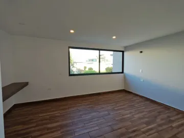 Casa en Venta en Lomas de Angelopolis Zona Azul, Excelente Ubicación con Acabados Premium