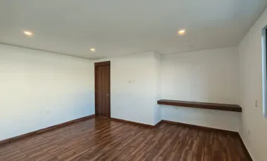 Casa en Venta en Lomas de Angelopolis Zona Azul, Excelente Ubicación con Acabados Premium