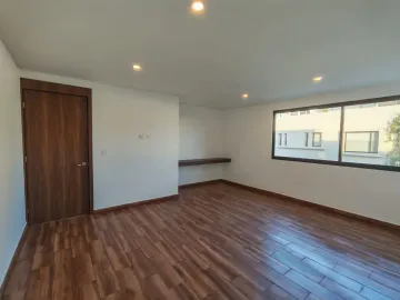 Casa en Venta en Lomas de Angelopolis Zona Azul, Excelente Ubicación con Acabados Premium