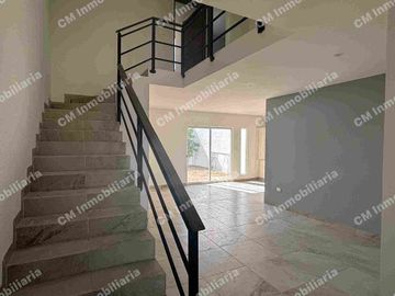 Casa de OPORTUNIDAD en La CANTERA 2