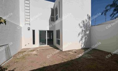 Casa de OPORTUNIDAD en La CANTERA 2