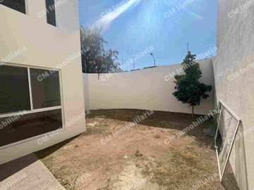 Casa de OPORTUNIDAD en La CANTERA 2