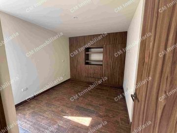 Casa de OPORTUNIDAD en La CANTERA 2