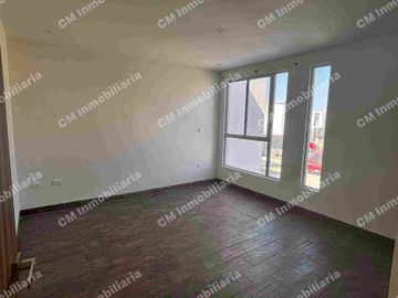 Casa de OPORTUNIDAD en La CANTERA 2