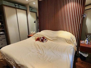 Sunkissed Serenity Escape in a Stylish Unit with Seaside Views