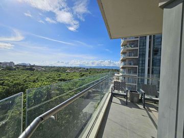 Sunkissed Serenity Escape in a Stylish Unit with Seaside Views