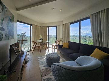 Sunkissed Serenity Escape in a Stylish Unit with Seaside Views