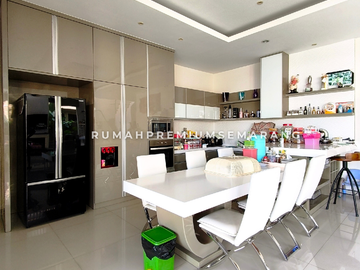 mewah, rumah citrasun garden with private pool, view tembalang bukitsari