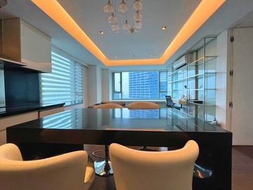 FOR SALE! 1BR with Parking Slot in Alphaland Makati Place, Makati City