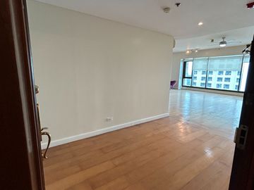 Spacious and Luxurious 3BR Condo for Rent in Legaspi Village Makati - Shang Grand Tower