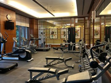 Spacious and Luxurious 3BR Condo for Rent in Legaspi Village Makati - Shang Grand Tower