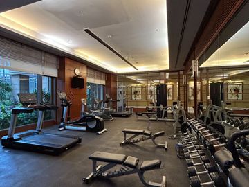 Spacious and Luxurious 3BR Condo for Rent in Legaspi Village Makati - Shang Grand Tower