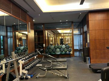 Spacious and Luxurious 3BR Condo for Rent in Legaspi Village Makati - Shang Grand Tower