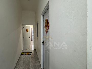 ANA RUMAH LOKASI BAGUS UK 4X15M DI JELAMBAR