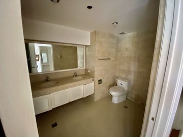 Twin Towers Condominium Makati City | 3-Bedrooms Condo Unit For Sale