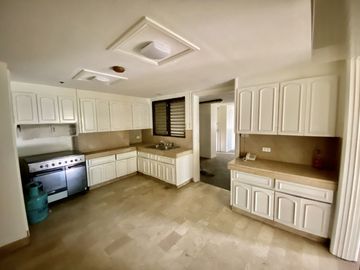 Twin Towers Condominium Makati City | 3-Bedrooms Condo Unit For Sale