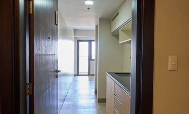 BRYANTPARKLANE06XW: For Rent Semi Furnished Studio with Balcony in Bryant Parklane