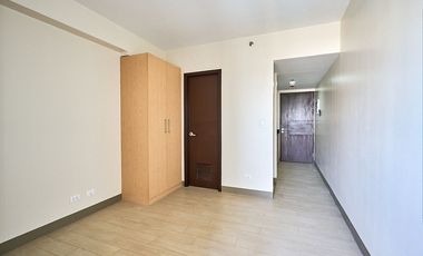 BRYANTPARKLANE06XW: For Rent Semi Furnished Studio with Balcony in Bryant Parklane