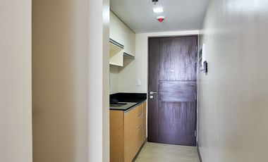 BRYANTPARKLANE06XW: For Rent Semi Furnished Studio with Balcony in Bryant Parklane
