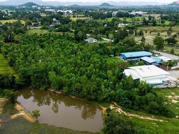พื้นที่สีม่วง ! ขายที่ดิน 7-0-61 ไร่ ต.หนองชุมพล อ.เขาย้อย จ.เพชรบุรี ! เหมาะสำหรับโรงงาน, โกดัง ! ด่วนมาก