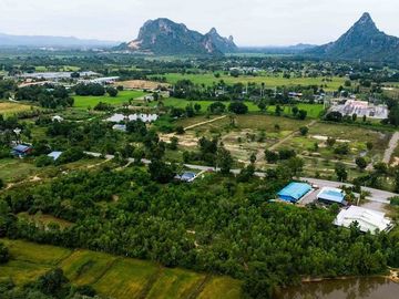 พื้นที่สีม่วง ! ขายที่ดิน 7-0-61 ไร่ ต.หนองชุมพล อ.เขาย้อย จ.เพชรบุรี ! เหมาะสำหรับโรงงาน, โกดัง ! ด่วนมาก
