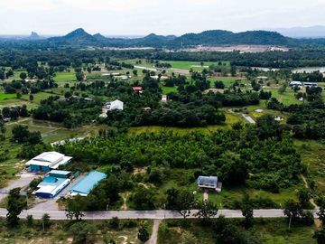 พื้นที่สีม่วง ! ขายที่ดิน 7-0-61 ไร่ ต.หนองชุมพล อ.เขาย้อย จ.เพชรบุรี ! เหมาะสำหรับโรงงาน, โกดัง ! ด่วนมาก