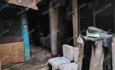 Lot with Old House (Lot Value) @9th Ave. Cubao