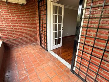 VENTA CASERON EN INMEJORABLE ZONA YERBA BUENA