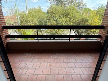 VENTA CASERON EN INMEJORABLE ZONA YERBA BUENA