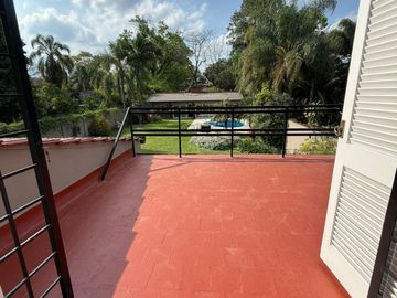 VENTA CASERON EN INMEJORABLE ZONA YERBA BUENA