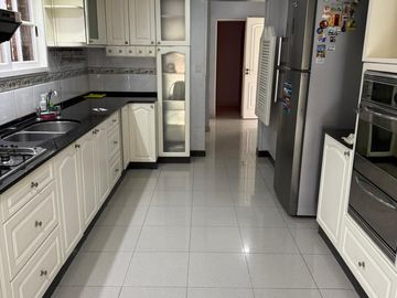 VENTA CASERON EN INMEJORABLE ZONA YERBA BUENA