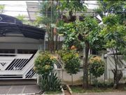 Dijual Rumah Cantik di Puri Indah Luas & Lingkungan Asri Jakarta Barat