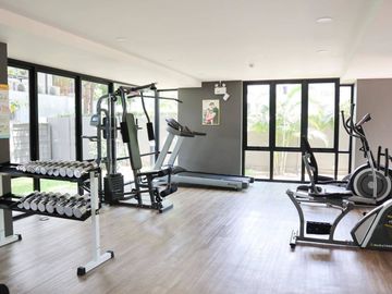 Sell Palm Spring Nimman Royal Condo 2nd Floor