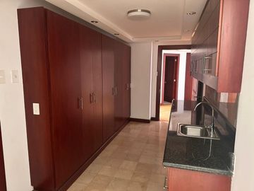 departamento amplio de venta en quito