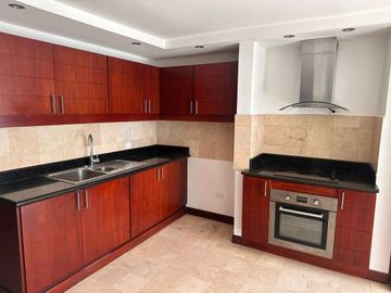departamento amplio de venta en quito