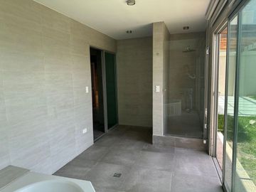 departamento amplio de venta en quito