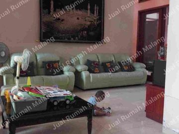 Dijual Cepat Rumah Bagus Siap Huni Gayungan Surabaya dekat Masjid Al Akbar