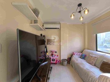 Casa elegante y moderna Con JACUZZI