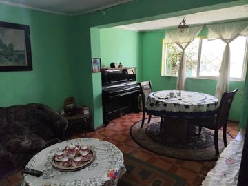 Venta De Casa En Sector De Santiago