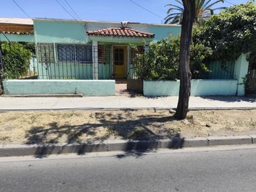 Venta De Casa En Sector De Santiago
