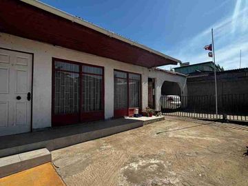 Gran  oportunidad se vende Casa a minutos centro de Villa Alemana