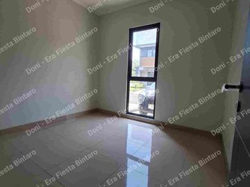 Di Jual / Disewakan Rumah Baru 2 lantai di Summarecon Crown Gading, Bekasi