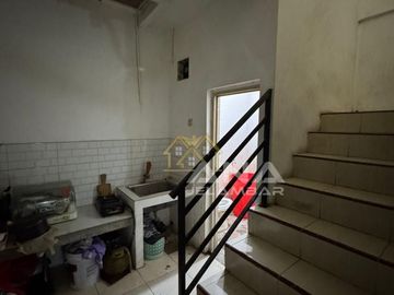 ANA RUMAH KOST UK 4X20M DI JELAMBAR