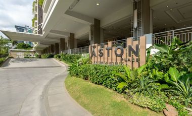 CONDO FOR SALE NEAR AIRPORT 20K MONTHLY DP
