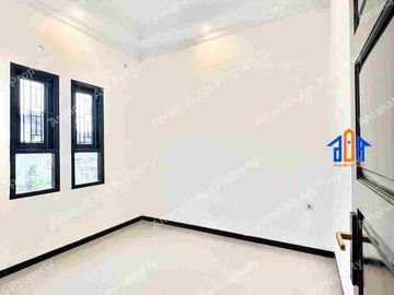 Rumah Mewah Siap Huni Dalam Komplek Perumahan Maharaja
