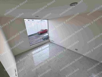 Casa en Venta en Fraccionamiento Lomas Del Valle, sobre 24 sur cerca de Periférico y Valsequillo, Puebla