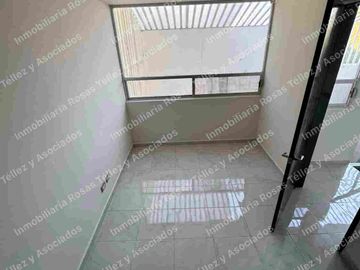 Casa en Venta en Fraccionamiento Lomas Del Valle, sobre 24 sur cerca de Periférico y Valsequillo, Puebla